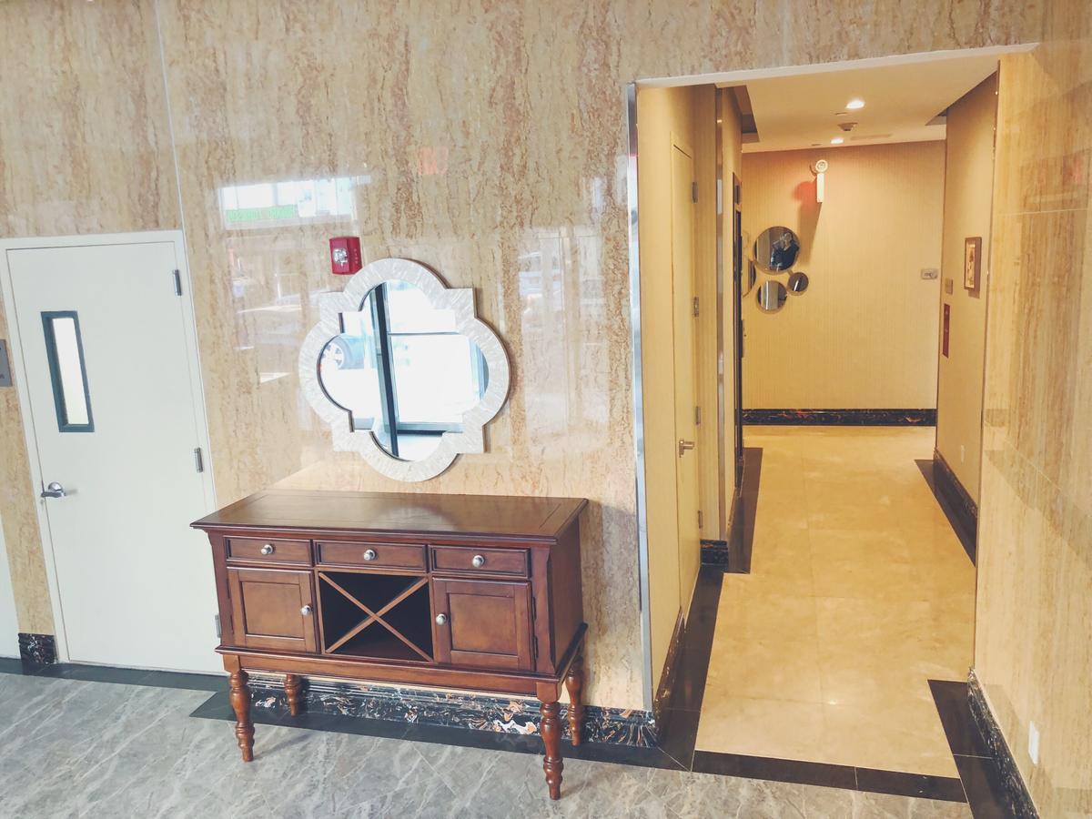 Mayfair Inn And Suites New York Bagian luar foto