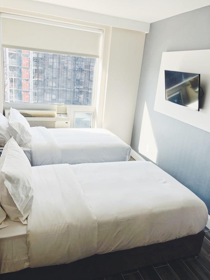 Mayfair Inn And Suites New York Bagian luar foto