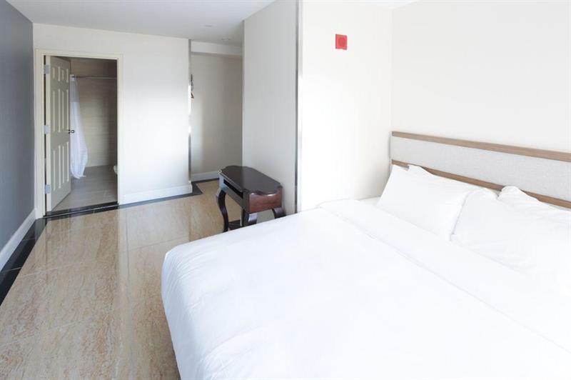 Mayfair Inn And Suites New York Bagian luar foto
