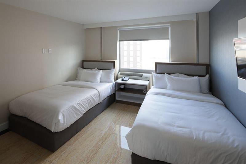 Mayfair Inn And Suites New York Bagian luar foto